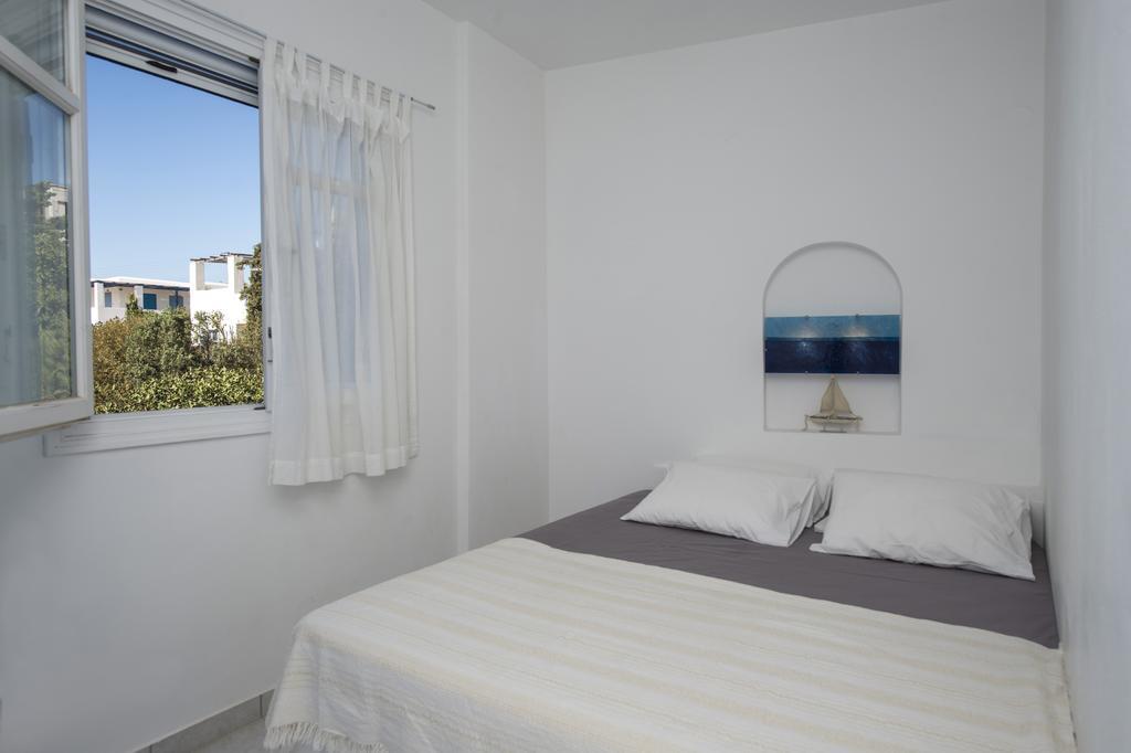 Aiolos Home With Private Veranda And Amazing Sea Views, Paros Piso Livadi Extérieur photo